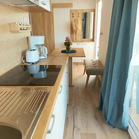 Mobile Homes Charly Campsite Tisno