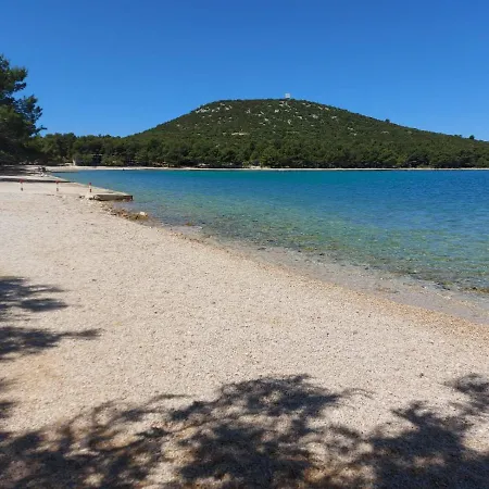 Campsite Mobile Homes Charly Tisno