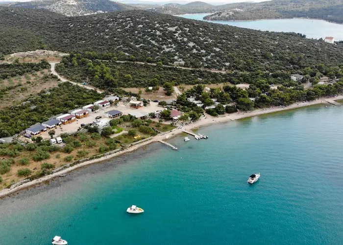 Mobile Homes Charly Campsite Tisno