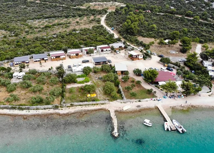 Campsite Mobile Homes Charly