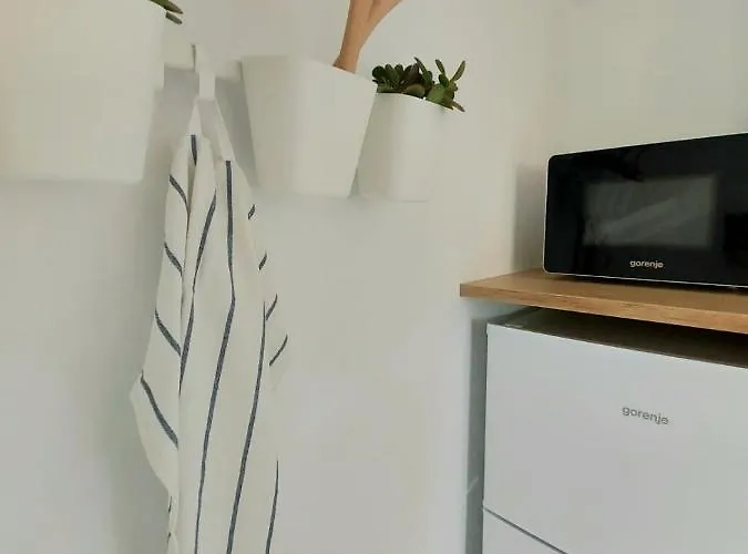 Mobile Homes Charly Campsite Tisno