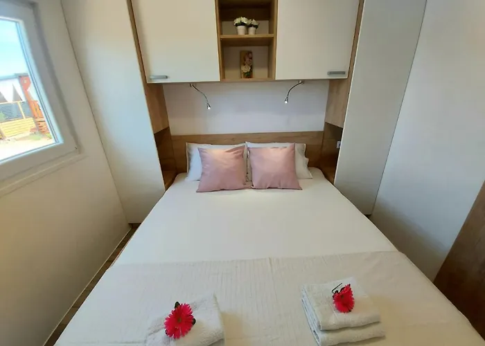 Mobile Homes Charly Campsite *