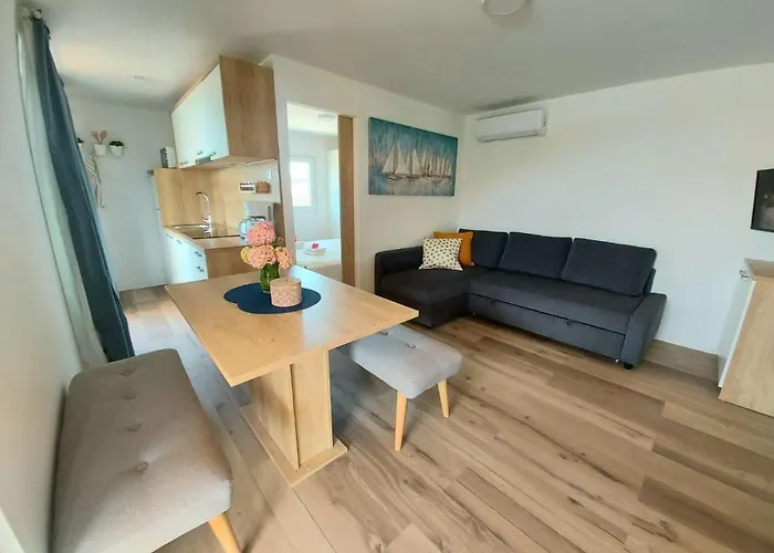 Campsite Mobile Homes Charly