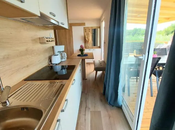 Campsite Mobile Homes Charly *