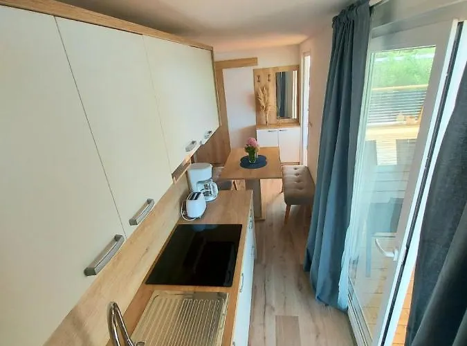 Campsite Mobile Homes Charly Tisno