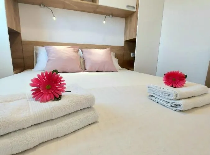 Mobile Homes Charly Tisno