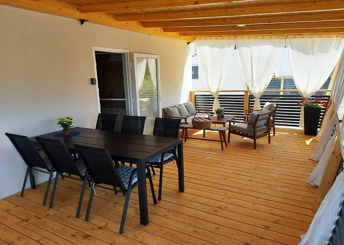 Campsite Mobile Homes Charly *